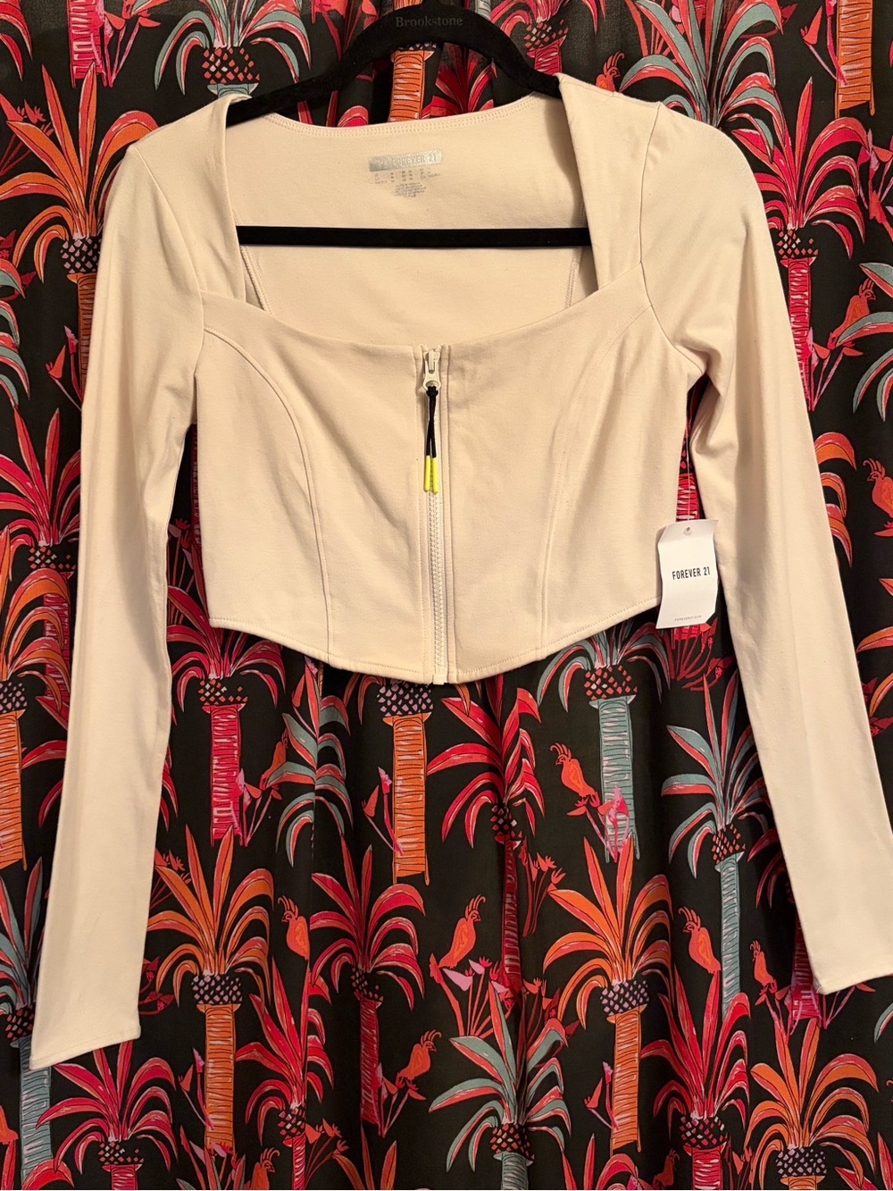 Forever 21 Light Beige Cropped Zip-Front Long Sleeve Top